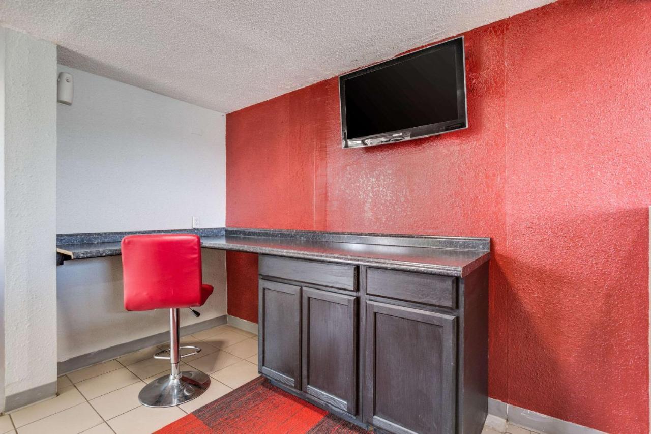 Econo Lodge Inn & Suites Terre Haute Eksteriør billede